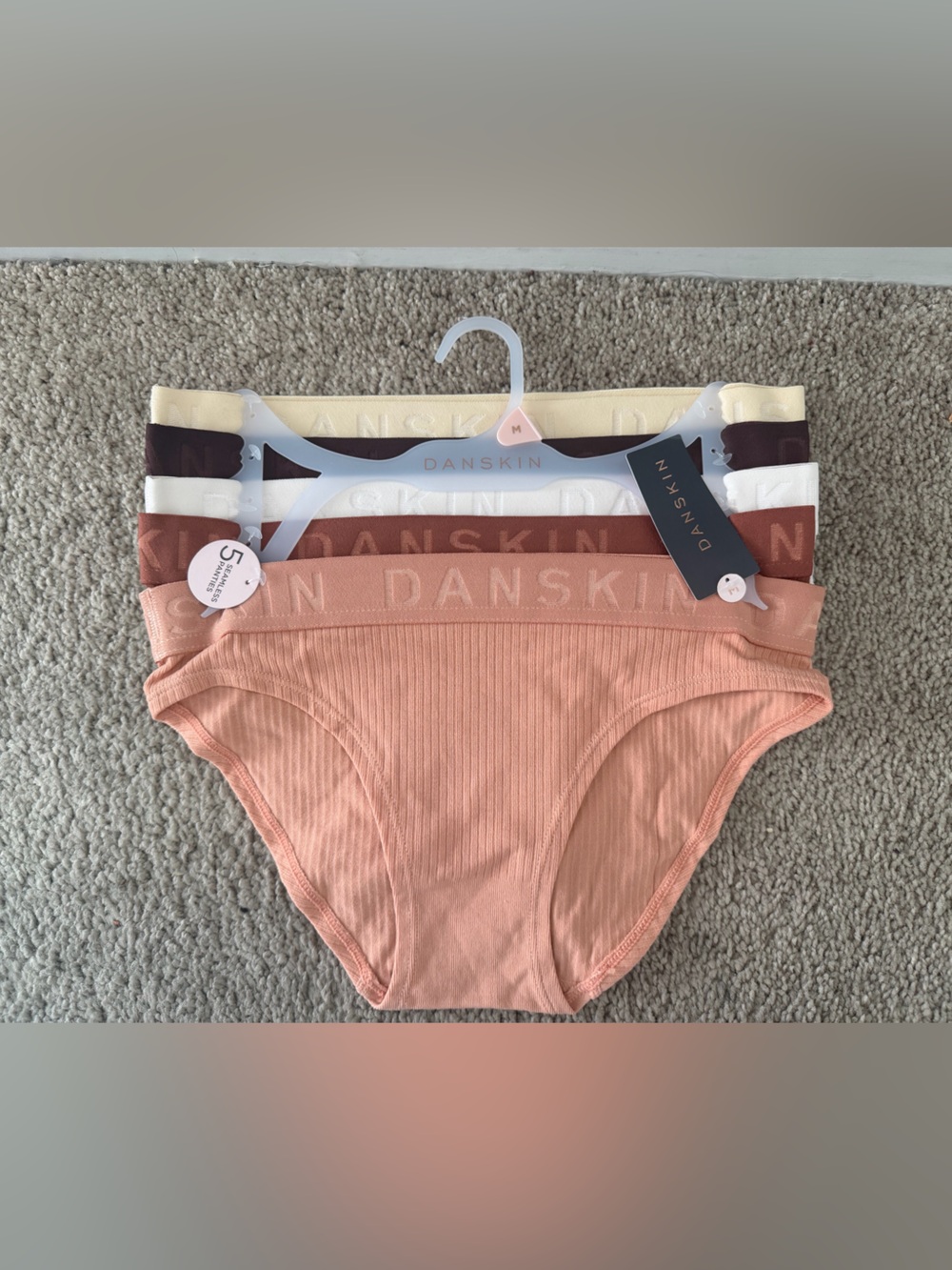 “New” Danskin Seamless Panties sizeM